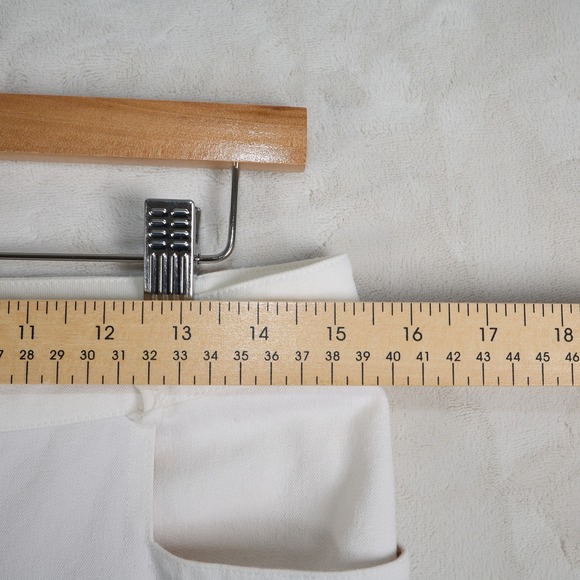 St John Collection White‎ Embellished Flare Pants Size 6 - Picture 4 of 13